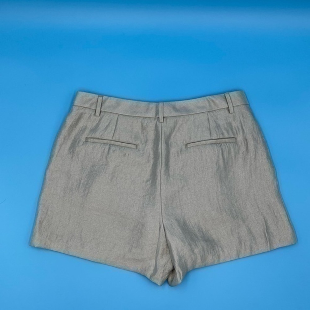 LOFT Shorts - Picture 2 of 3